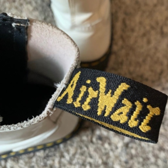 Size 7 Dr. Martens Jadon Platform Boots - Picture 12 of 14